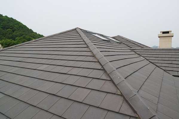 水泥结构坡屋顶材料（水泥结构坡屋顶材料是什么）